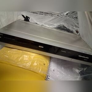 Philips Silver Media Streamer / DVD Player